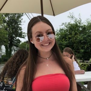 Meet your Posher, Haley